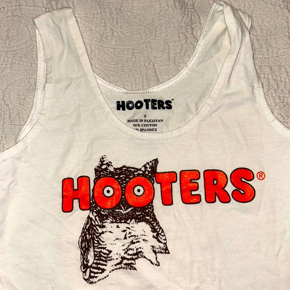 Small hooters tank!!
